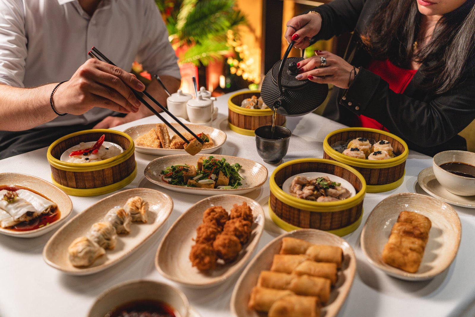 A grand Chinese seafood feast for Cantonese dining Dubai at Long Yin Le Méridien.
