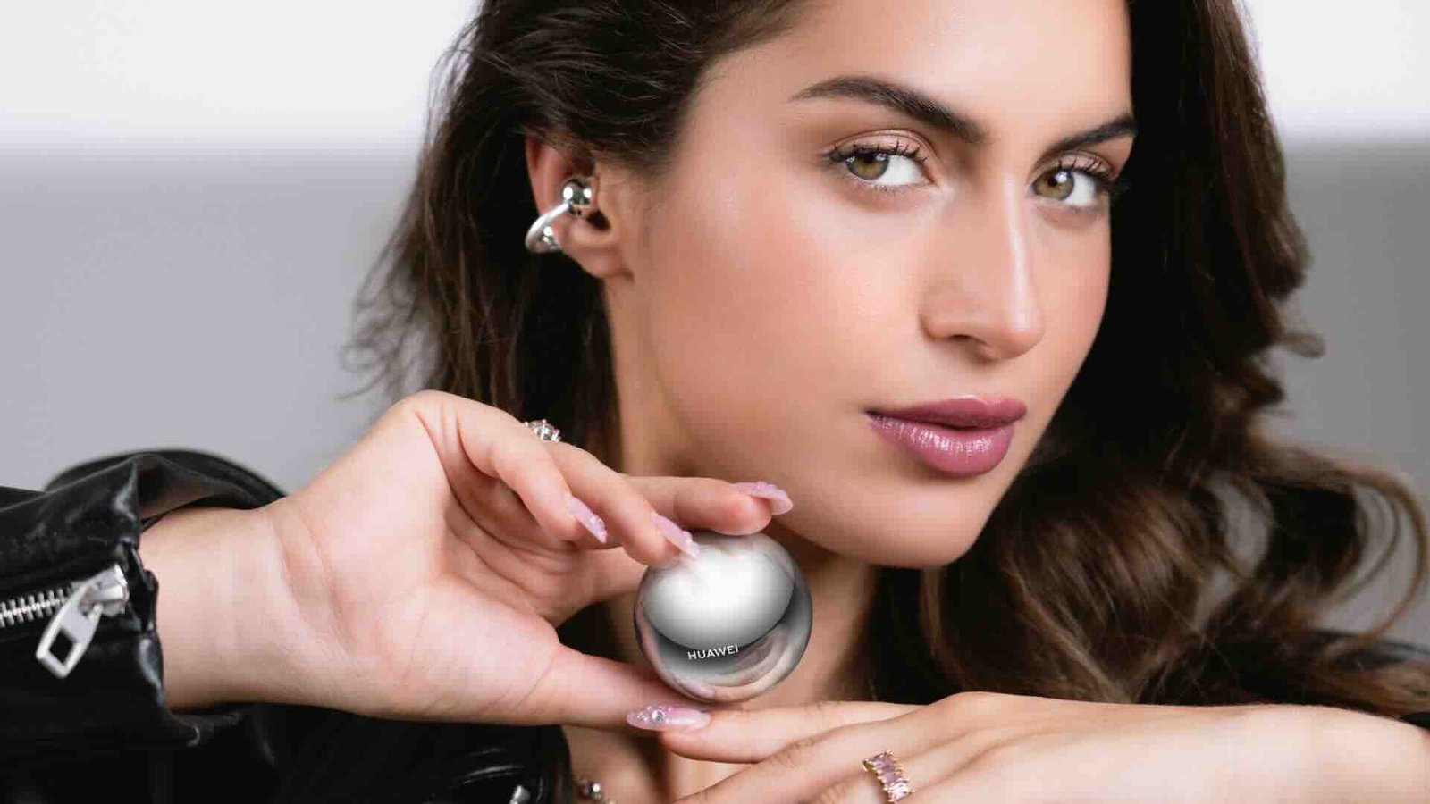 HUAWEI FreeClip 2 Special Edition Now Launches in the UAE with New Metallic Design!